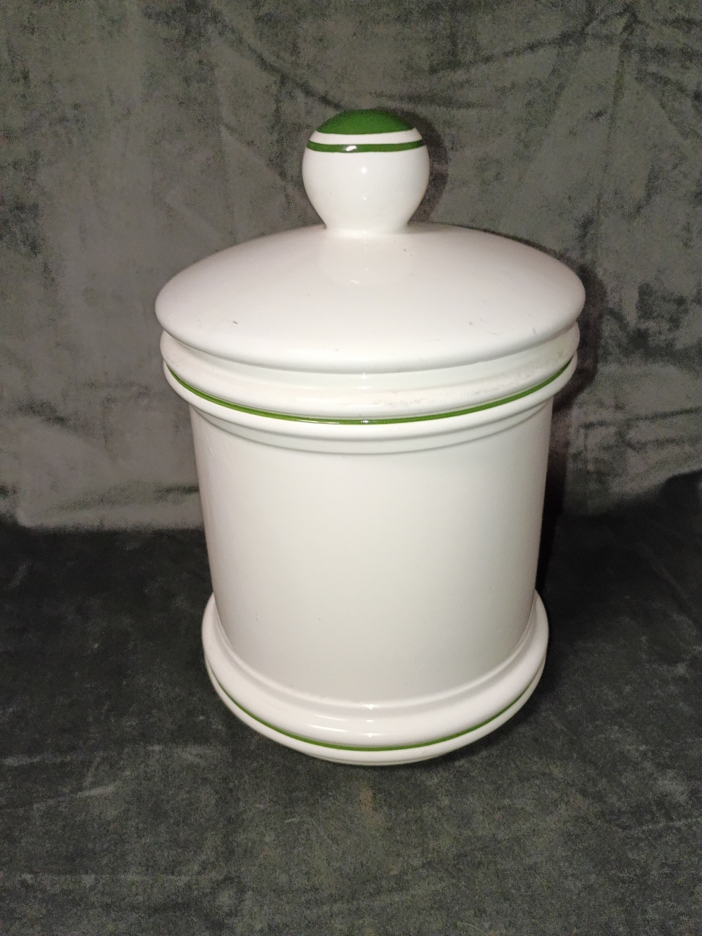Vintage 70s Sears Strawberry Fields Canister Approx. 10in Tall x 6in Wide EUC - Picture 4 of 9